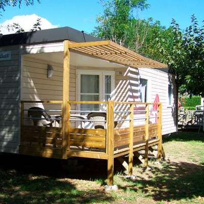 mobil home avec terrasse en ardèche