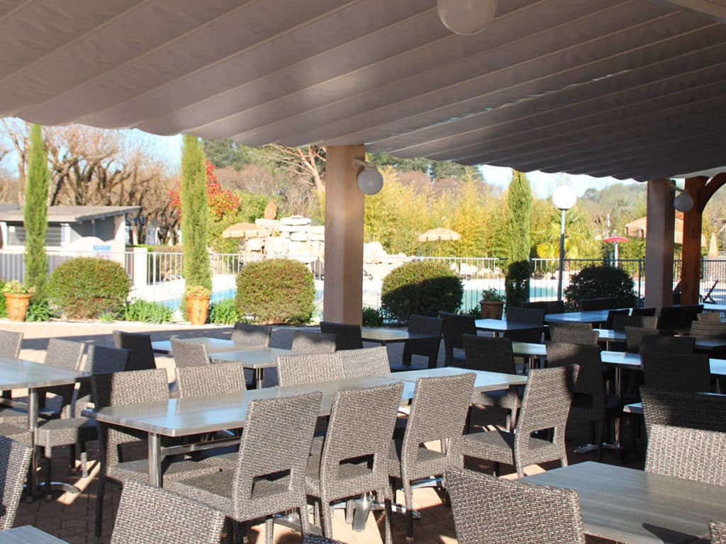 Restaurant La Table de la Rouveyrolle au Camping 4 étoiles en Ardèche