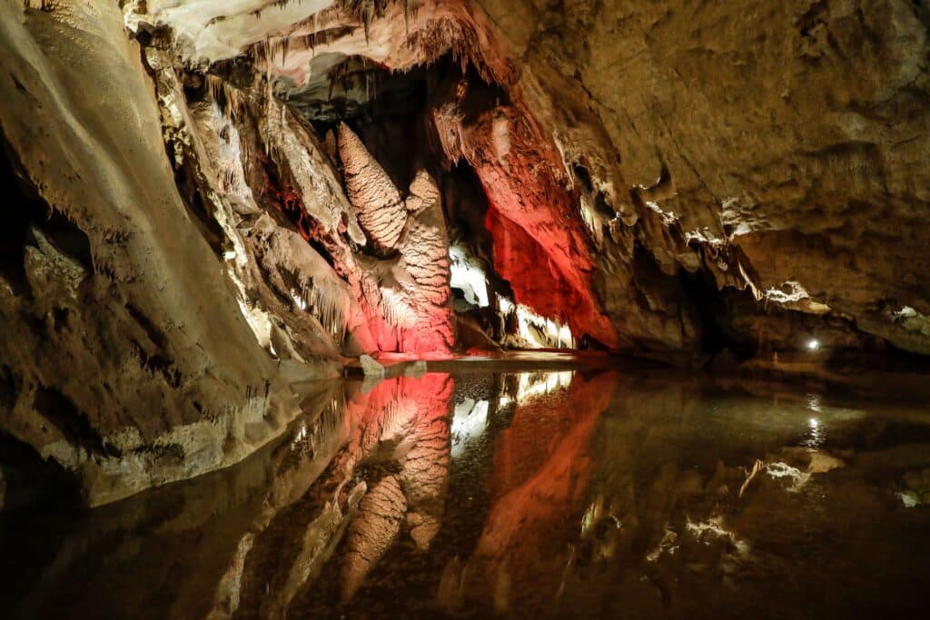 grotte en ardèche